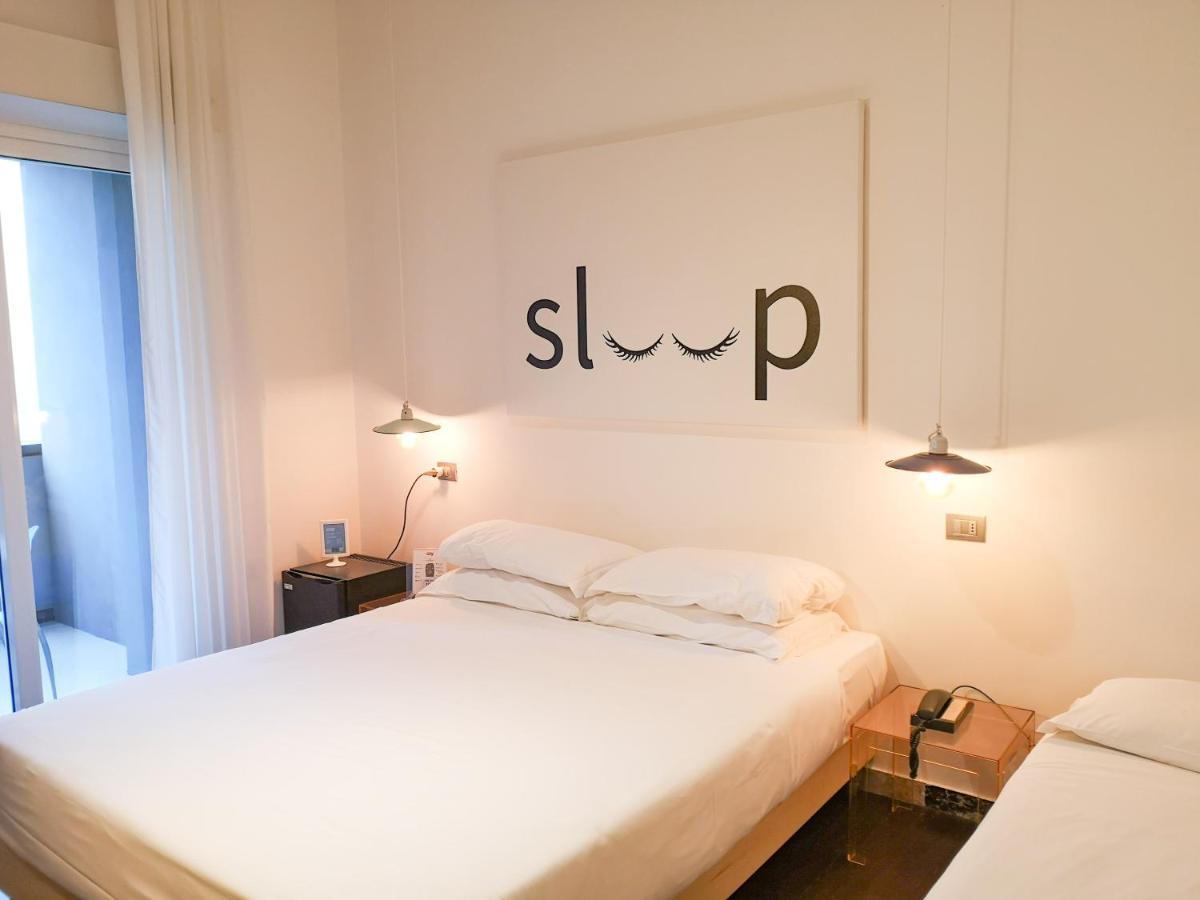 Hotel Perla Riccione Luaran gambar