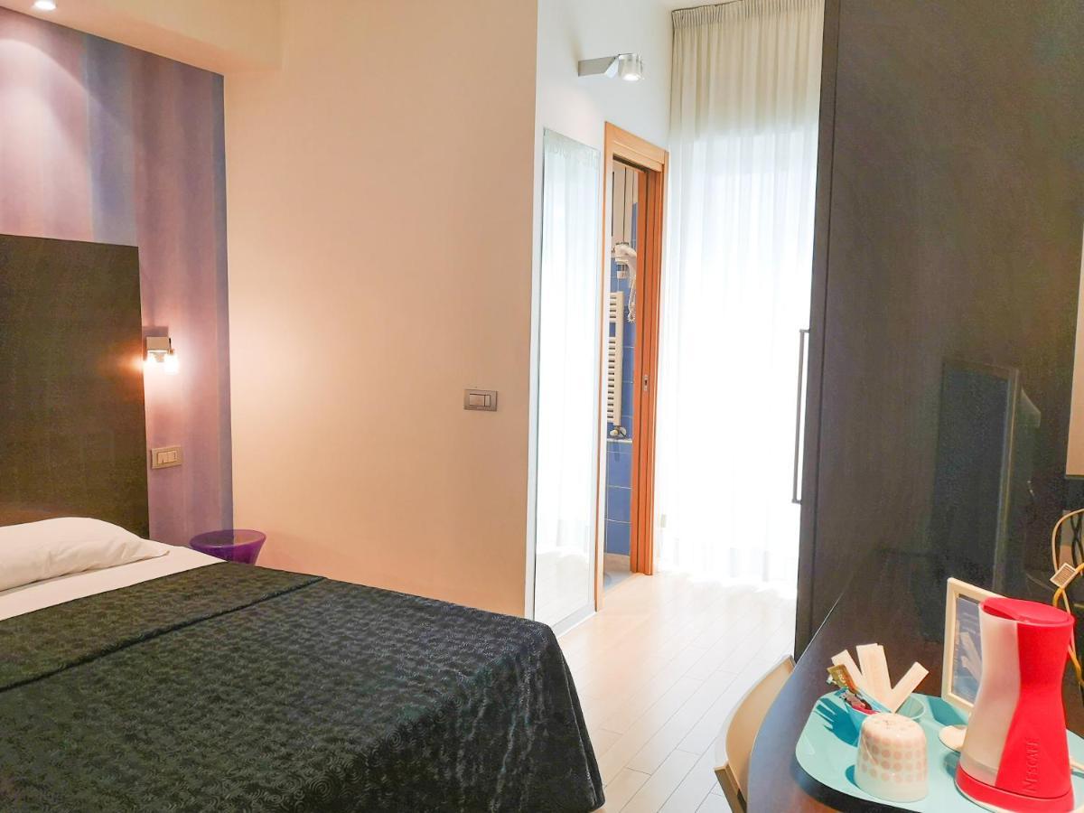 Hotel Perla Riccione Luaran gambar