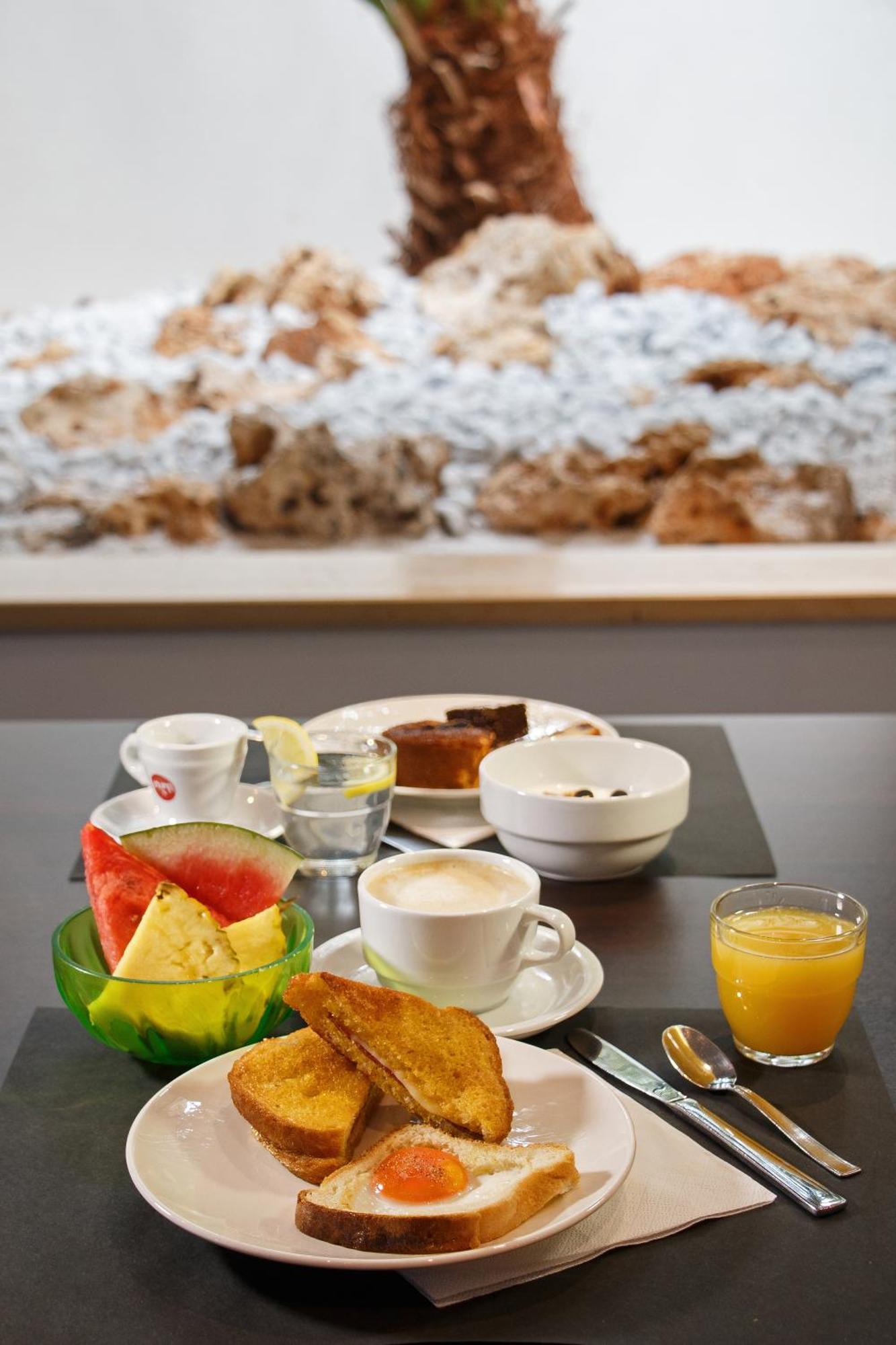 Hotel Perla Riccione Luaran gambar