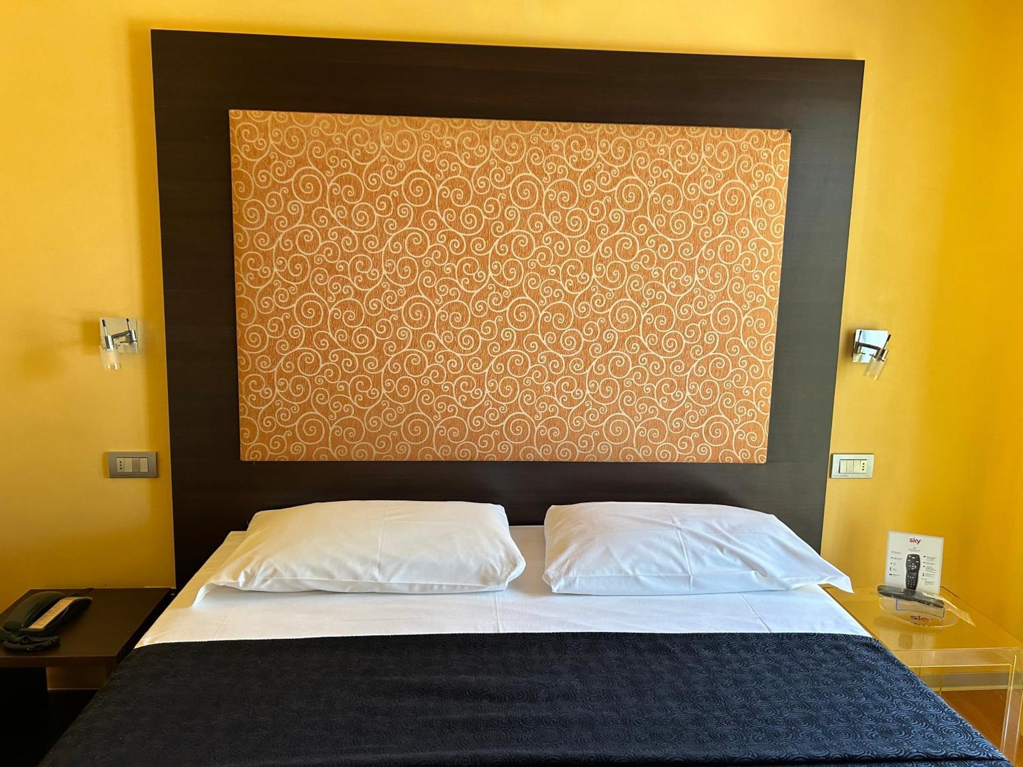Hotel Perla Riccione Luaran gambar