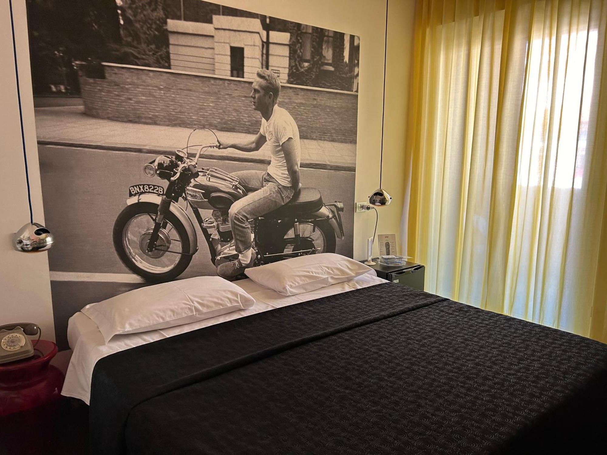 Hotel Perla Riccione Luaran gambar