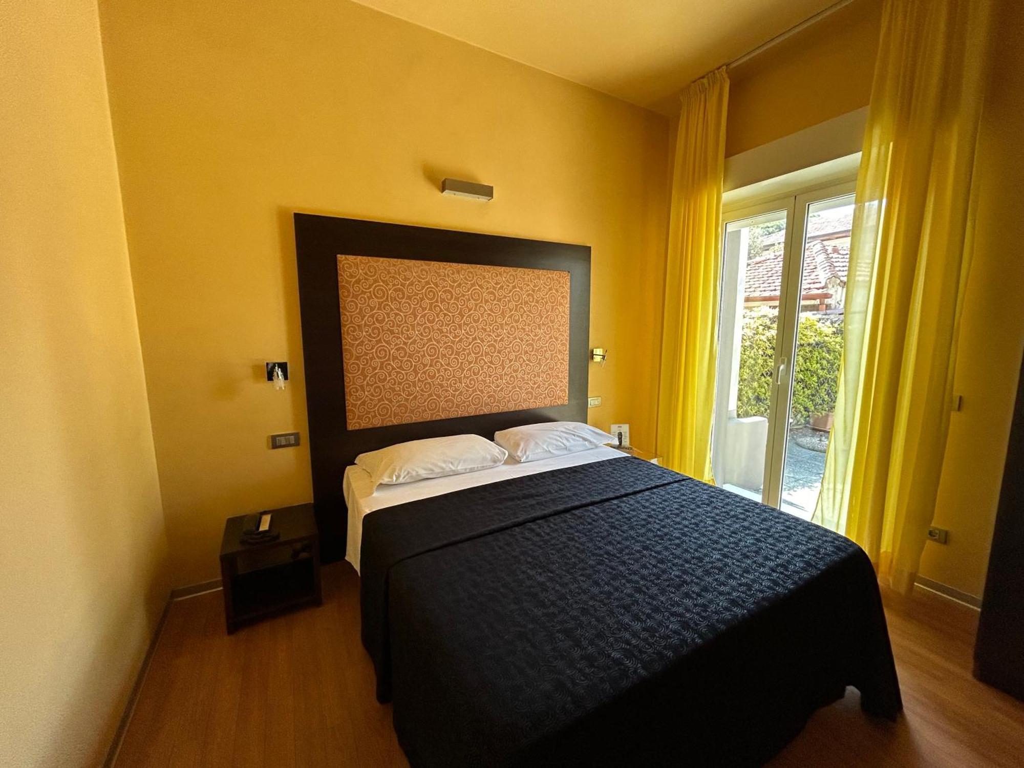 Hotel Perla Riccione Luaran gambar