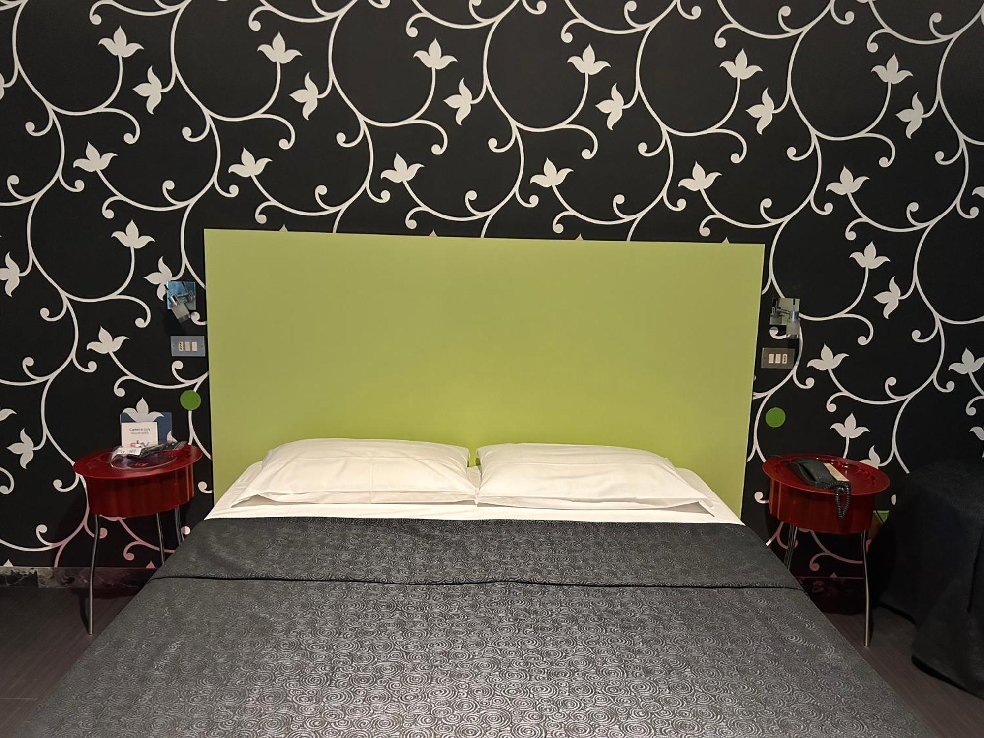 Hotel Perla Riccione Luaran gambar
