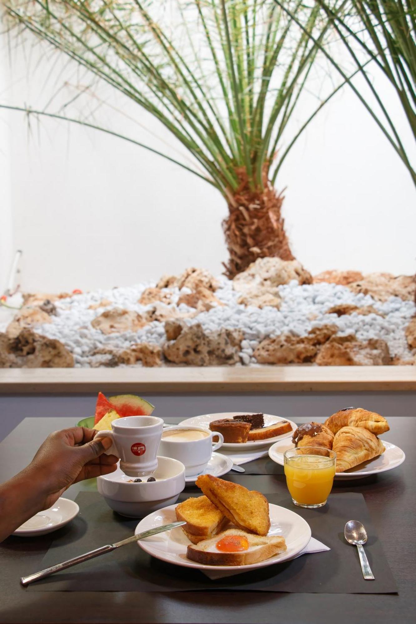 Hotel Perla Riccione Luaran gambar