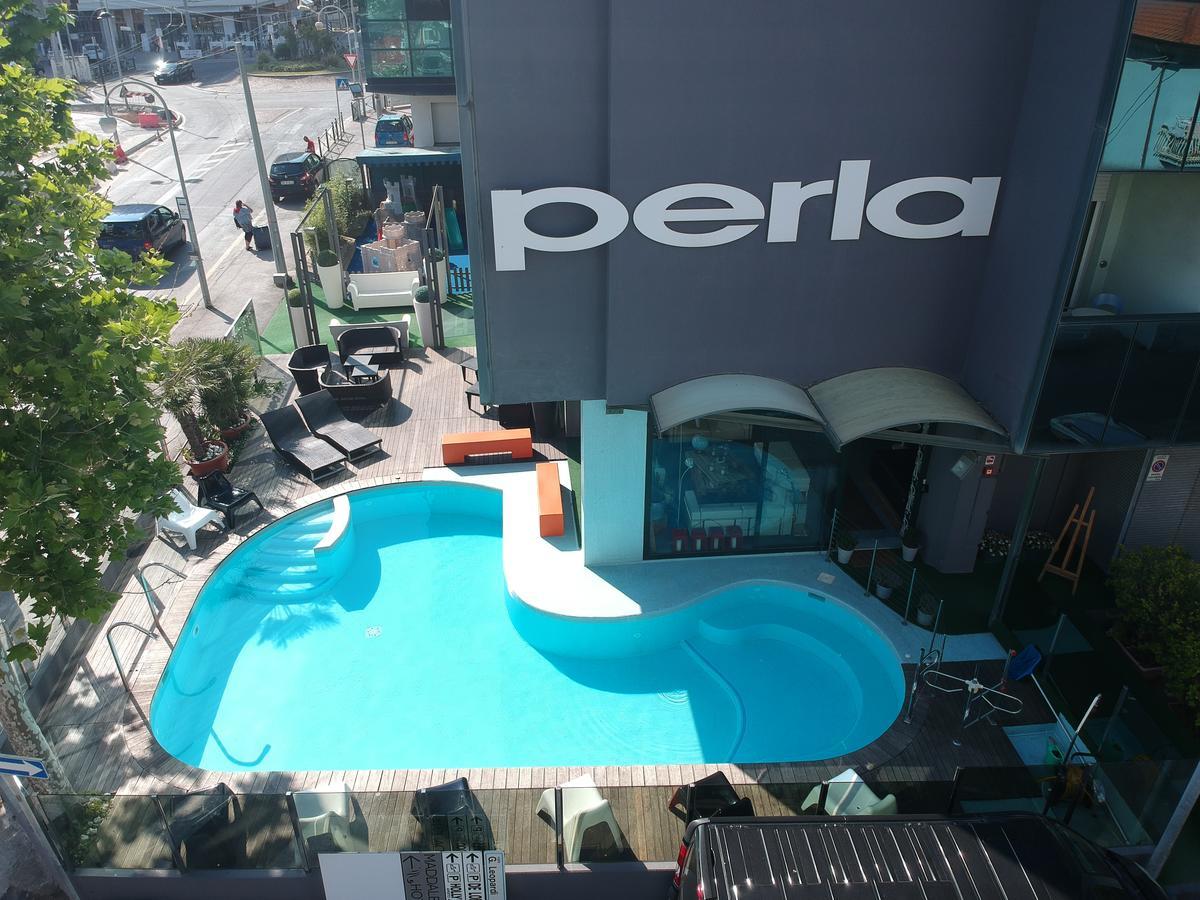 Hotel Perla Riccione Luaran gambar